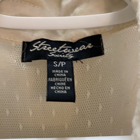 Streetwear blouse - Picture 3 of 4